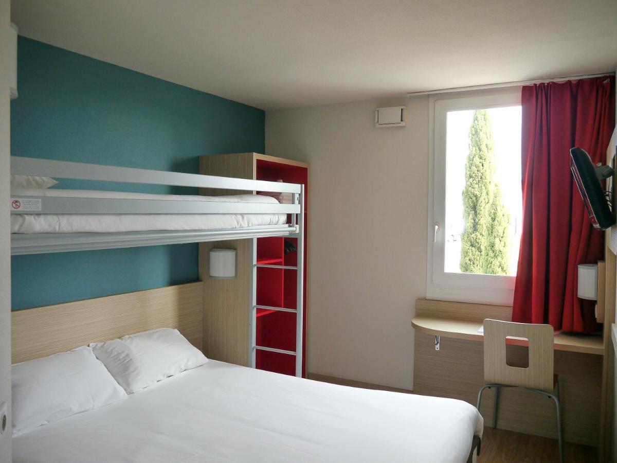 Kyriad Direct Mont De Marsan - St Avit Saint-Avit  Exteriör bild